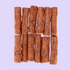Braaaf vegan snacks bieten sticks uitgestald 6 cm, 12 stuks – graanvrije, vegan hondensnacks met rode biet op lila achtergrond